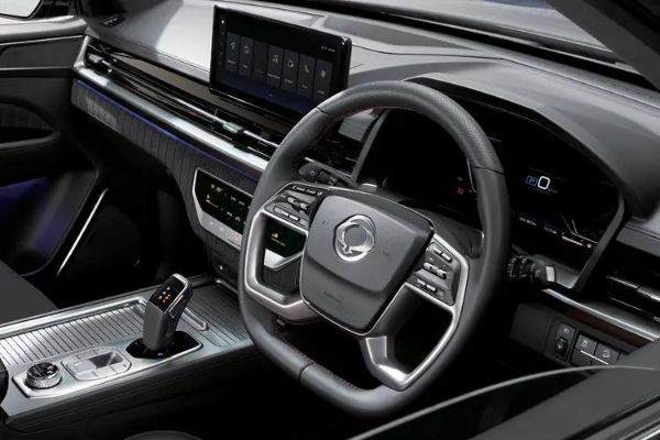 Vehicle view 4