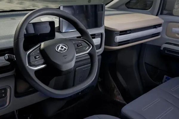Vehicle view 4